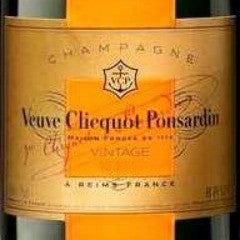2004 Veuve Clicquot Ponsardin Gold Label Vintage Reserve Brut, Champagne, France (750ml)